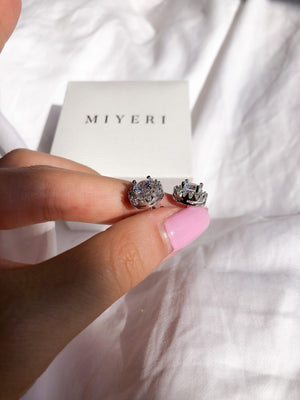 Elegant Round Stud Earrings