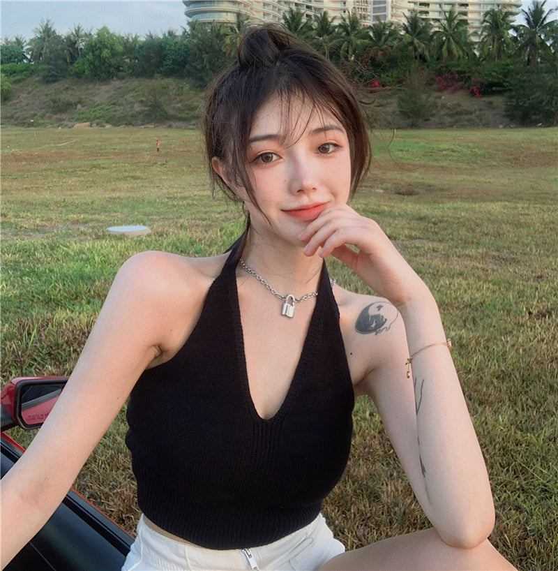 Anna -Black Halter Top