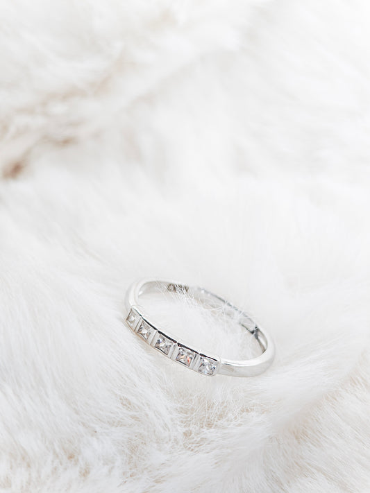 Frostline Band Ring